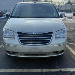 2010 Chrysler Town & Country