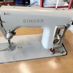 Vintage Singer Sewing Machine 227M