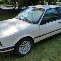 1991 BMW 318iS