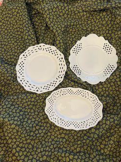 3 Lace Plates