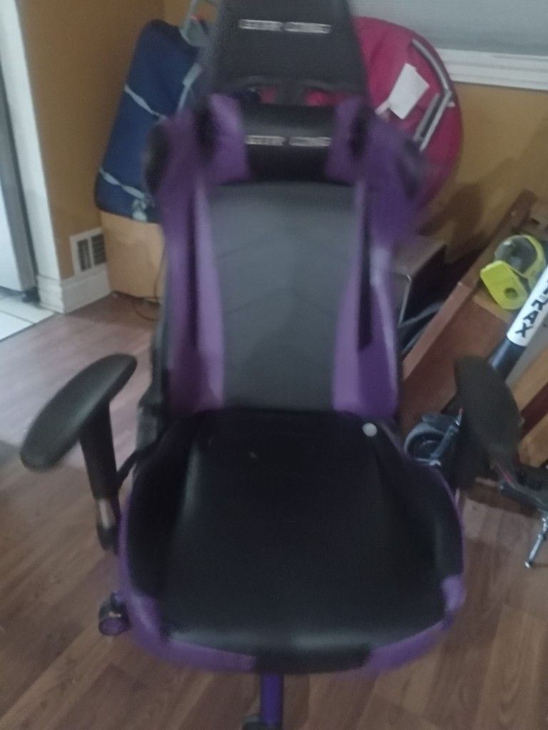 computer gaming chair