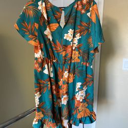 Lots Of Women’s Clothing, Mostly Sizes Large To 2X