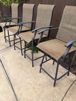 Patio chairs (4)
