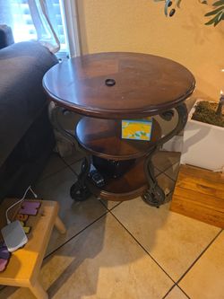 End Table. Must Go. 50 Obo