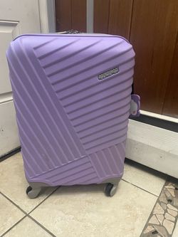 Kids carry on suitcase