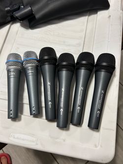 Microphones..SENNHEISER, SHURE 57A