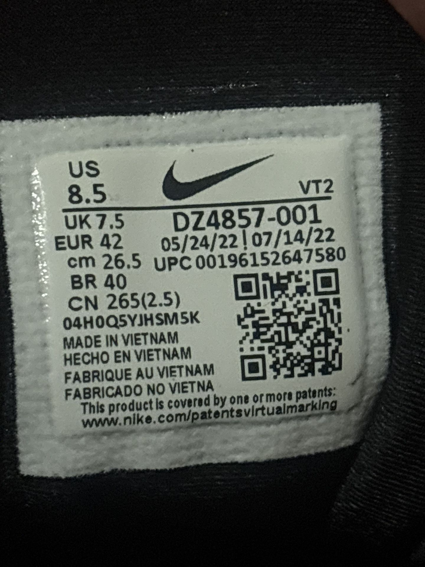 Vapor Maxes Brand New Size 8.5 $200