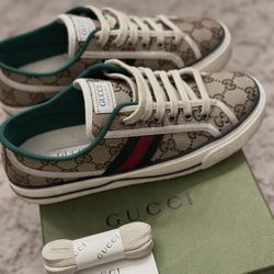 Gucci Shoes 