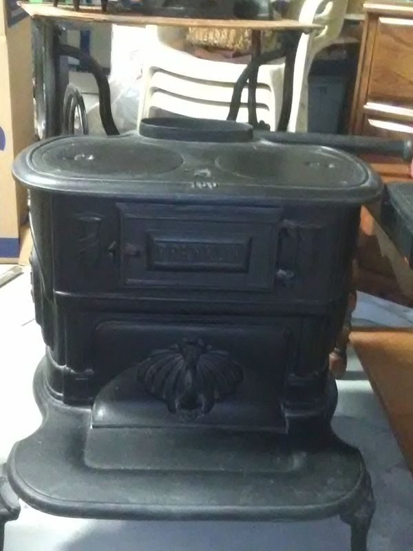 Antique Franklin wood burning stove for Sale in Glendale, AZ OfferUp
