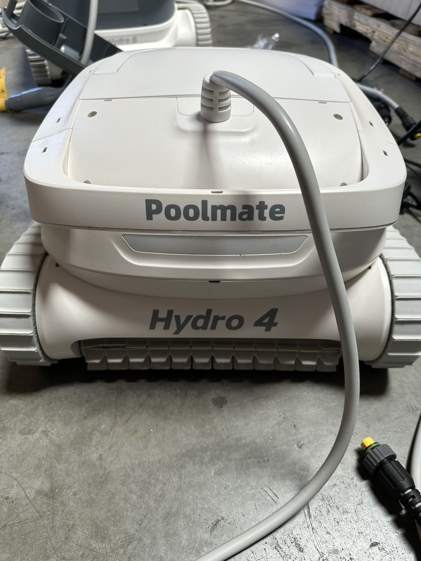 Corded Poolmate Hydro 4 Robotic Pool Vacuum Cleaner,Wall Climbing App Control Dual Turb