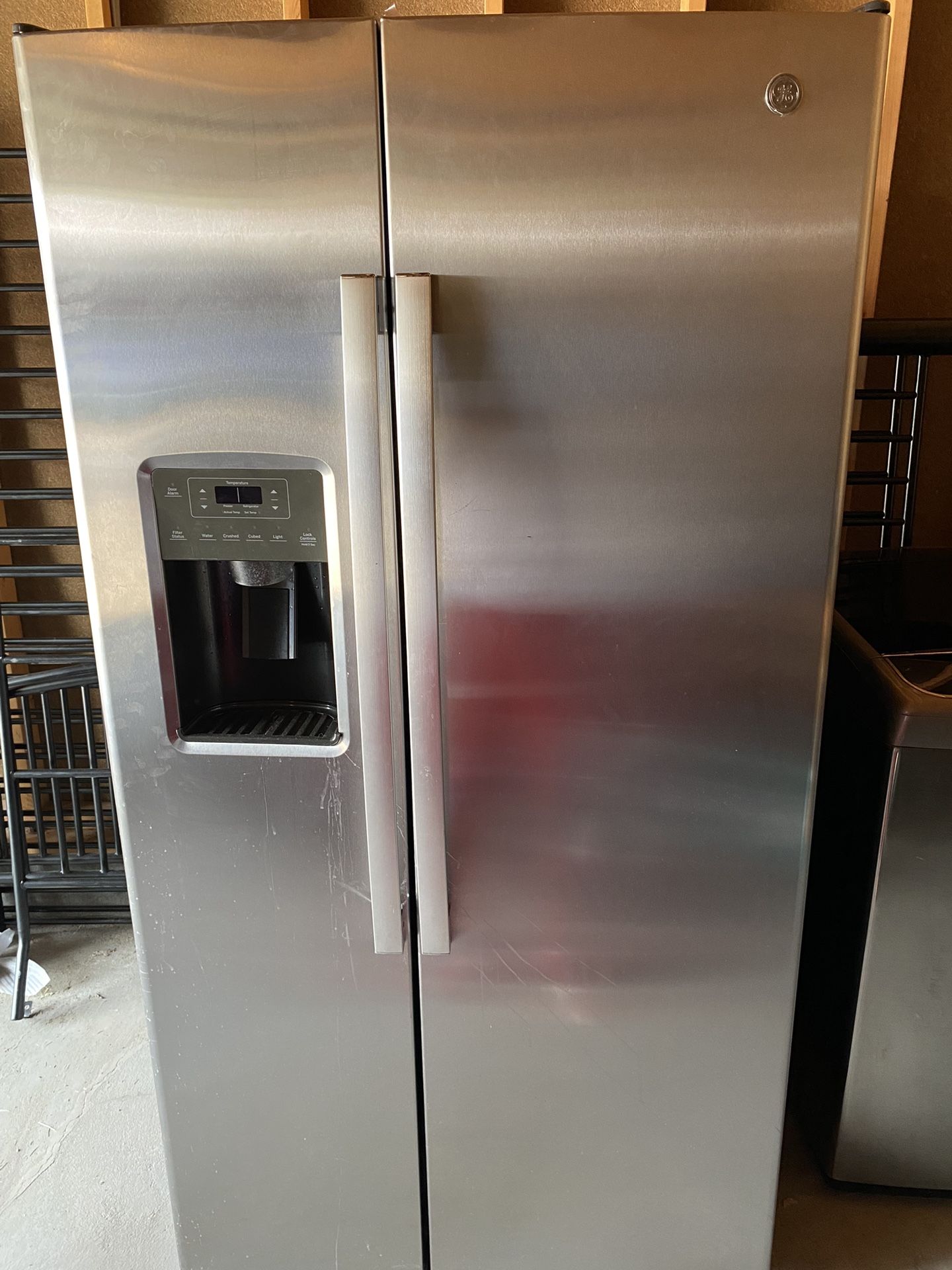 Refrigerator