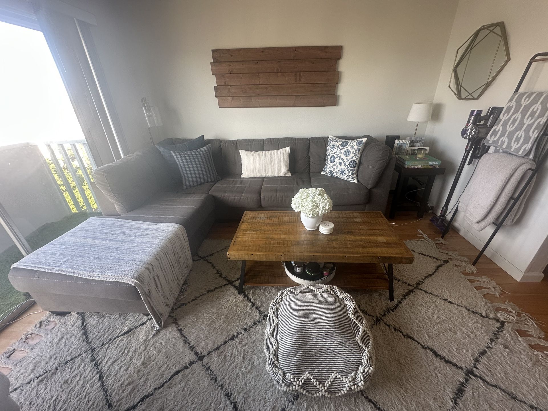 Section couch And Table Set