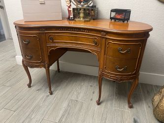 Antique vanity