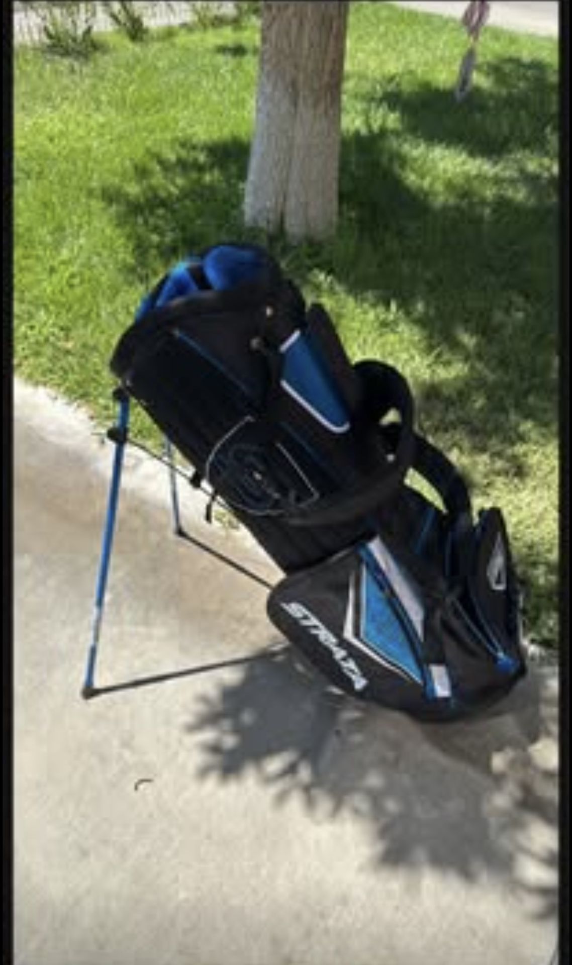 Strata Standing Golf Bag 7 Way w/ Stand & Strap Blue, Black ~ 34.5