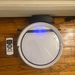 Robot White Vacuum Cleaner – ILIFE V3s Pro – works perfectly - Good Condition
