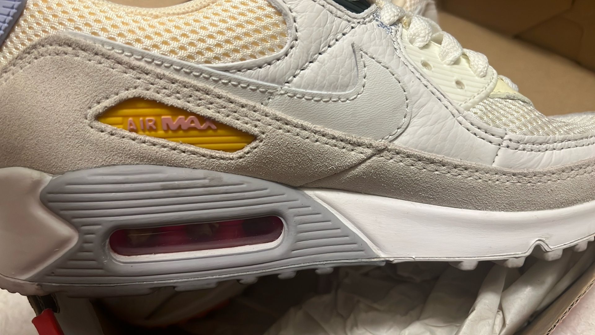 New Limited Edition Nike Air Max Women Size