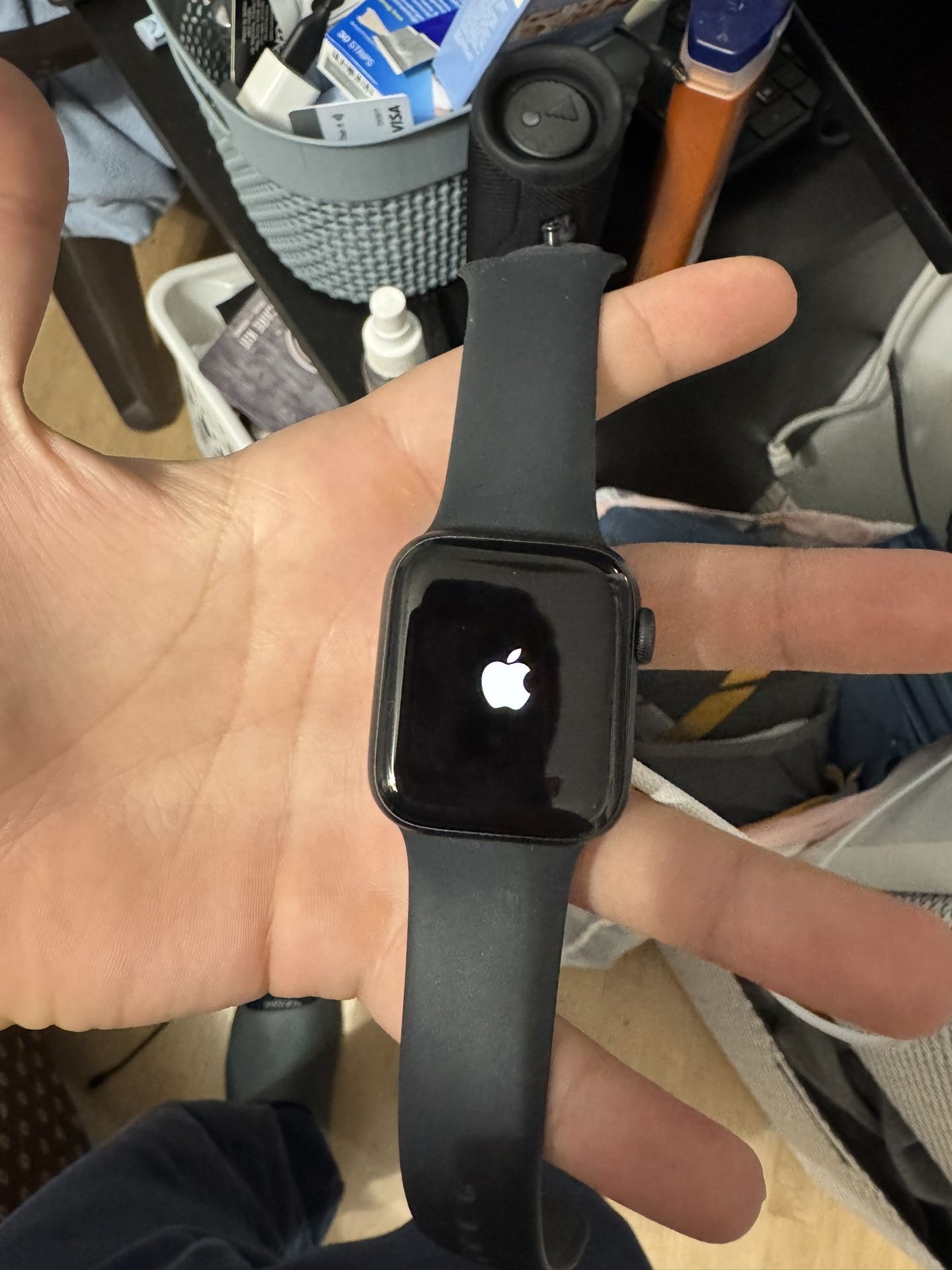 Apple watch series 6 40mm aluminum