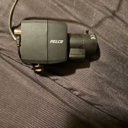 Pelco CCC1380H-6 Digital CCD Security Camera w/Rainbow 2.8-6.4mmLens