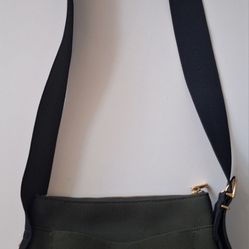 Cuyana Recycled Sling Bag Dark Olive