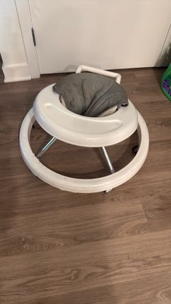 Baby walker and its adjustable