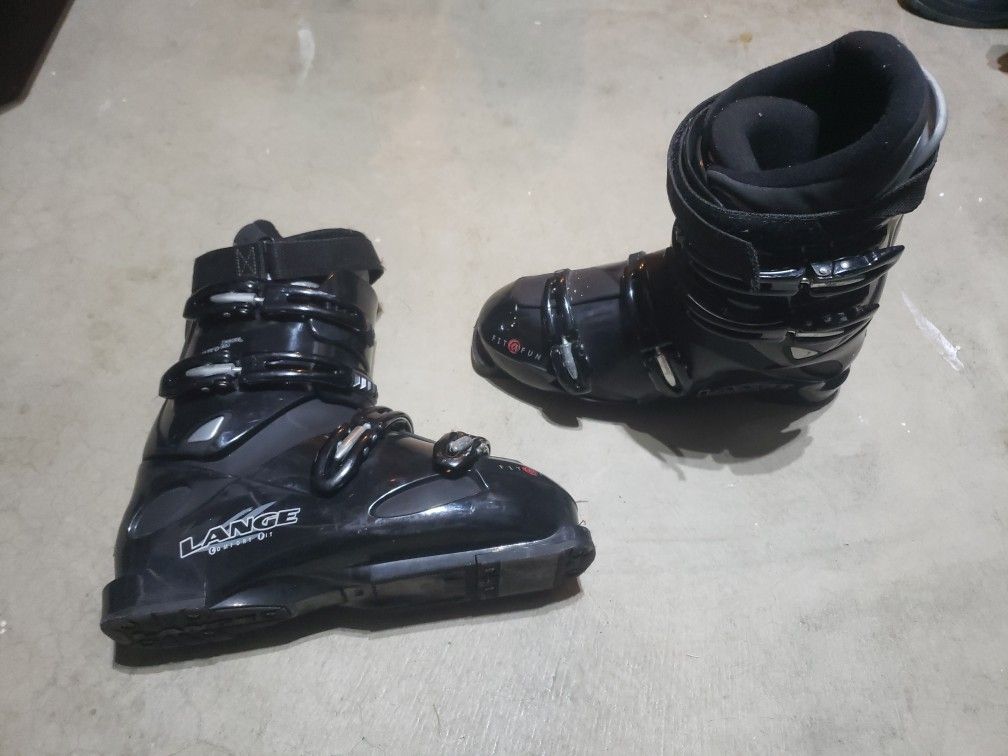 LANGE Comfort Fit , Size 29.5 Ski Boots