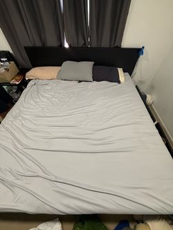 IKEA king bed frame with 4 drawers