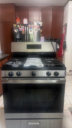 GE Stainless Steel Gas Range Stove