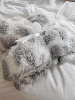 Brand New Plush Throw Blanket