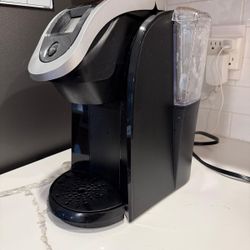 Must Go: 115 Keurig pods + Keurig 2.0