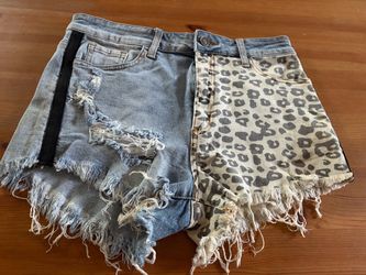Distressed Denim Cutoff Short