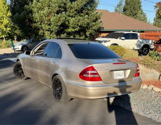 2005 Mercedes-Benz E-Class