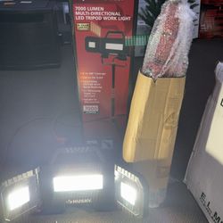 7000 Lumen Multidirectional LED Tripod 