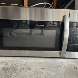 Free Over The Range Microwave- Fully Functional 