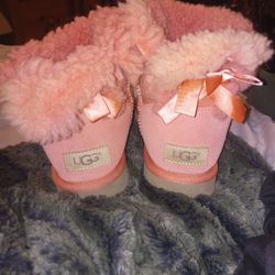 Uggs New Pink Size6