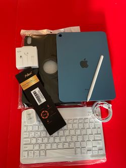 Apple ipad 10th Generation 64GB (2022 / 10.9” Display) with pen, keyboard and accessories