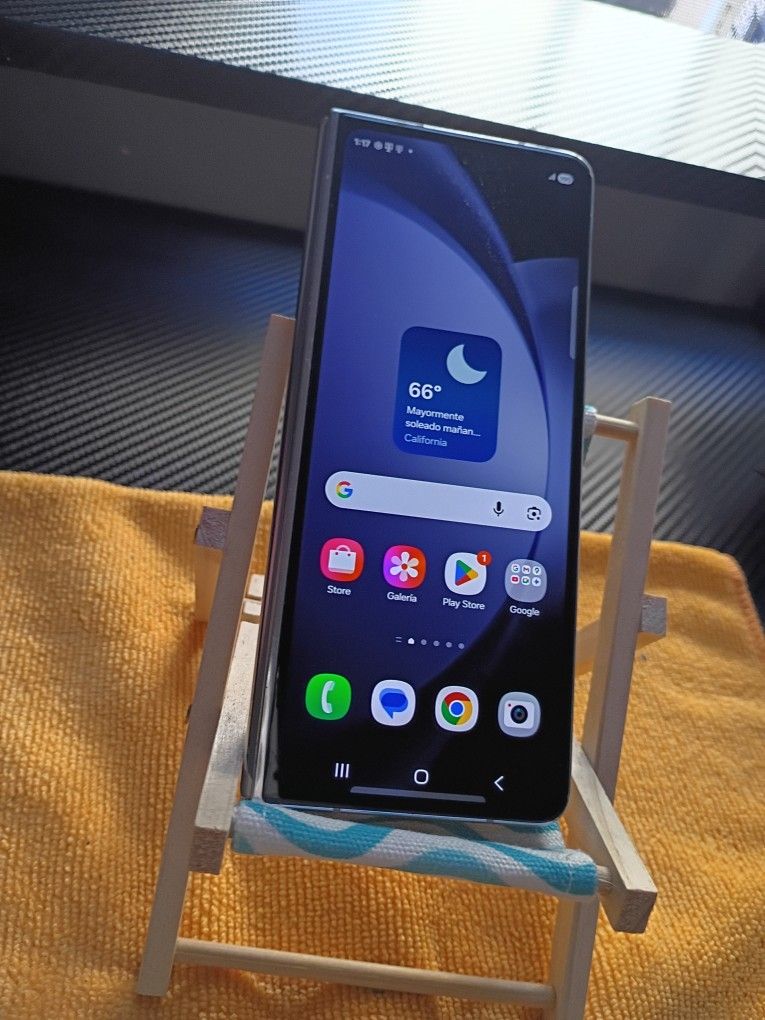 Samsung Galaxy Z Fold 5 5G 512GB FACTORY UNLOCKED 