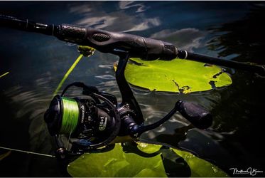 Piscifun Carbon X Ultralight Spinning Reel, Carbon Frame, 33lb Max Drag 10+1 shielded bearings, smooth retrieve, two handle styles by size, balanced f