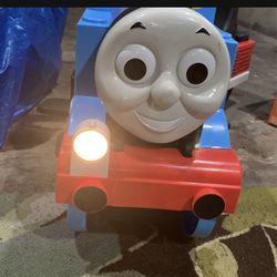 Toddler Peg Train With Tracks 8 Figure