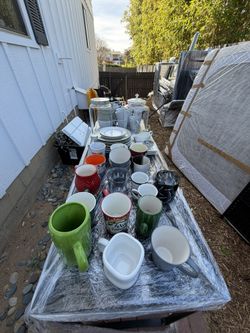 Mugs/Plates/Misc GREAT DEAL