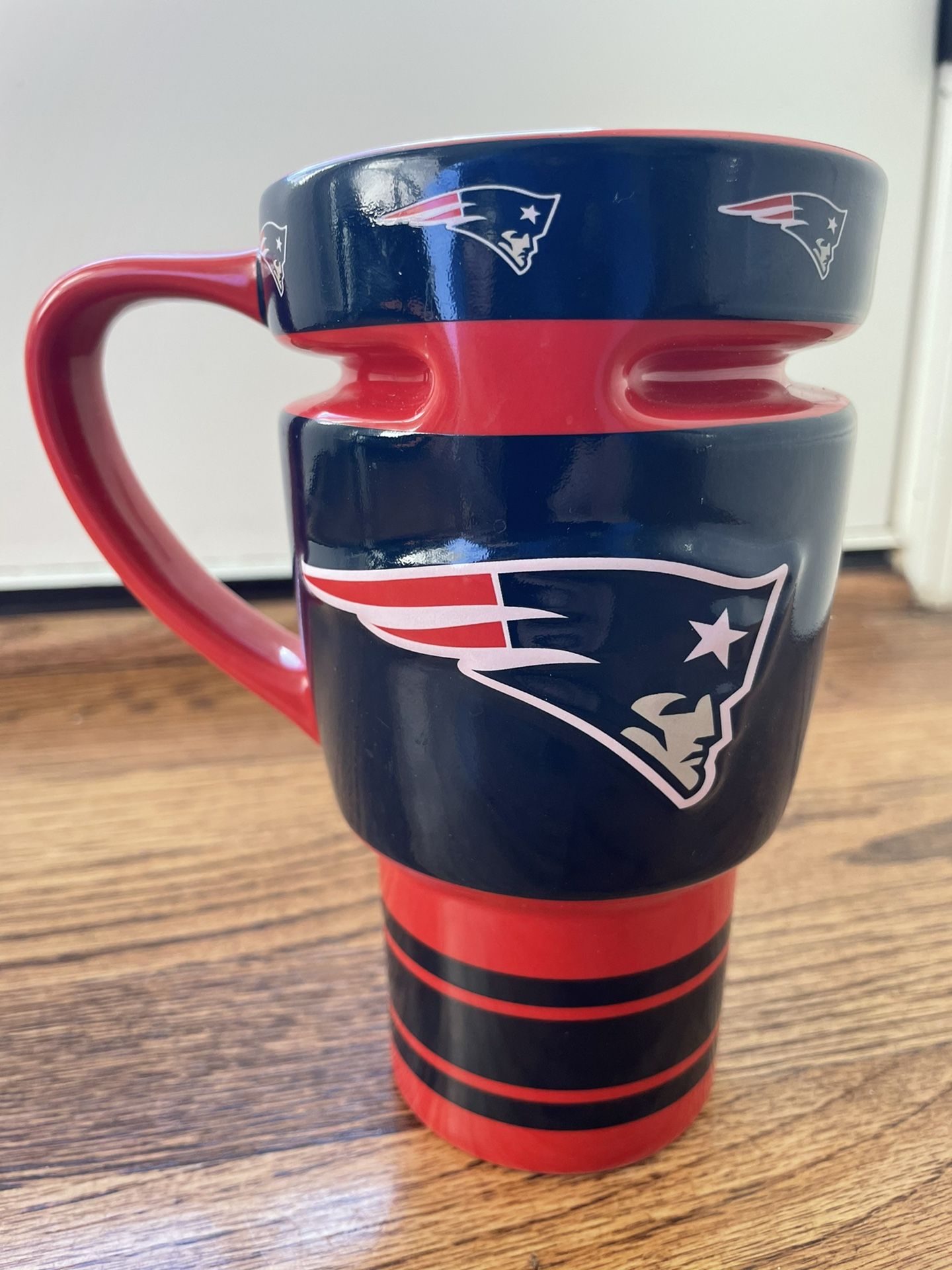 NFL New England Patriots Ceramic Mug Boelter Brands With Lid Football Coffee Cup. It was used once a long time ago and recently washed and now sparkli