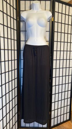 Womans skirt same skirt 4 colors.