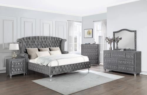4 Pc Queen Bedroom Set With Queen Bed Frame Dresser Mirror And Nightstand On sale Now Don't Miss