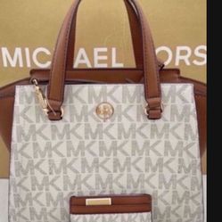 MICHAEL KORS Set  Avril Small Satchel  with adjustable strap NWT serious inquires only Pick up location in the city of Pico Rivera