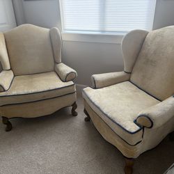 Set Of 2 Vintage Chairs 
