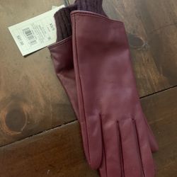 XS Gloves ( New)