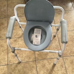 New Folding Commode