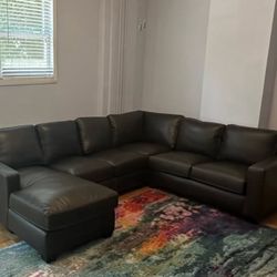 Raymour And Flanigan Annehiem Sofa 