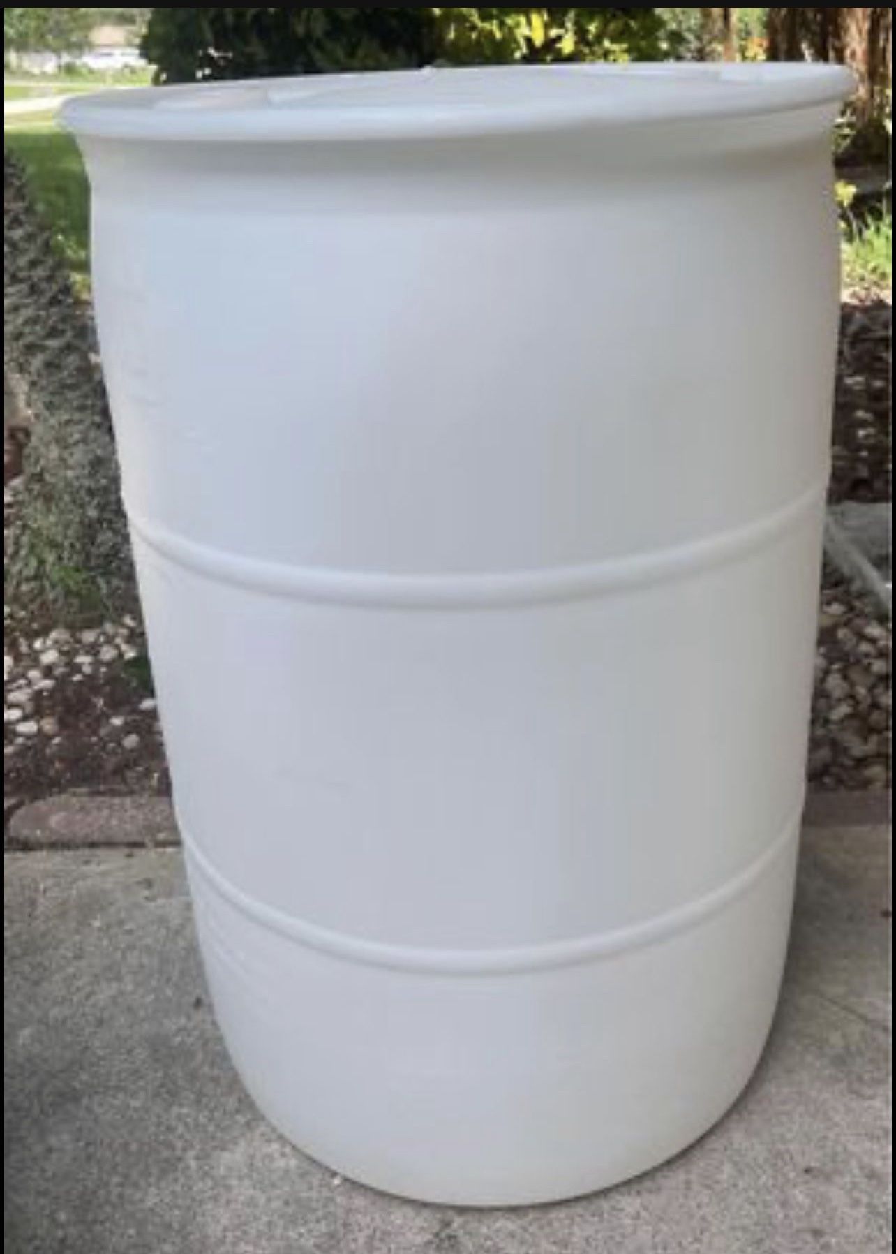 Heavy duty 55 gallon plastic barrel