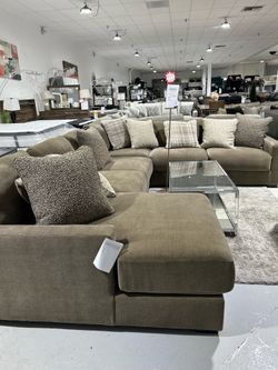 Brown modular sectional