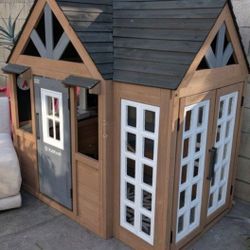 Outdoor Playhouse 
